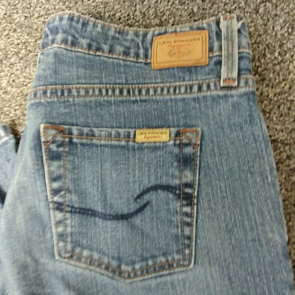 Levi Strauss Signature Mid Rise Boot Cut. 12S - Picture 2 of 7